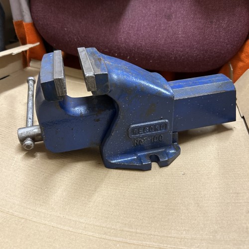 Vintage record 100 bench - no,
