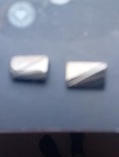 M&S Cufflinks, Skinkind Type