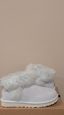 Ugg Australia  Women's Classic
