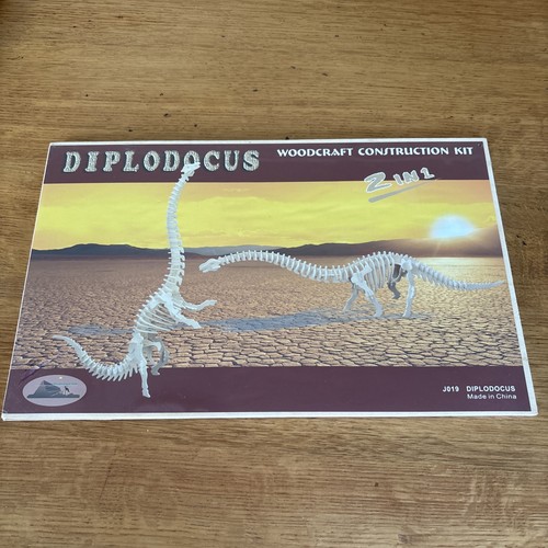 Diplodocus 1 woodcraft - in,