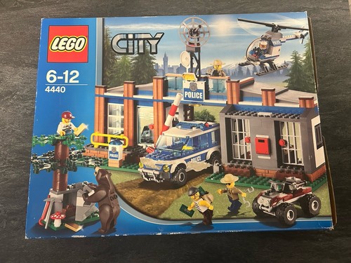 The lego city 4440 forest - city,