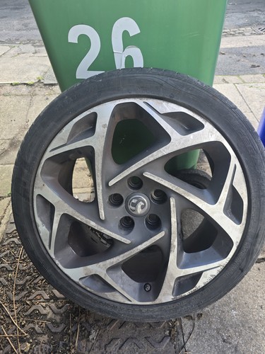 Vauxhall insignia alloy wheel - vauxhall,