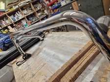 Toyota Hilux 2010 roll bar and Roll 'n' lock cover - Tonneau