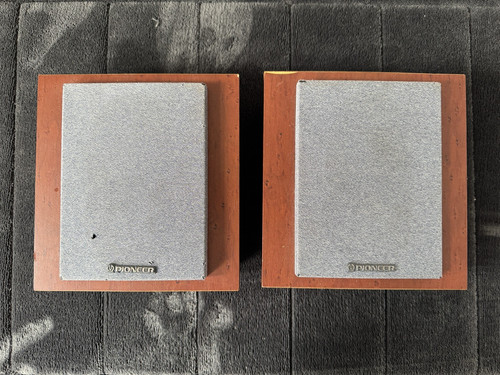 Pioneer speakers pair - s-l7-lr,