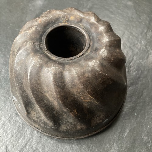 Vintage fluted ring - ring, bundt