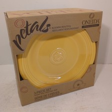 Oneida Petals Dinnerware 3