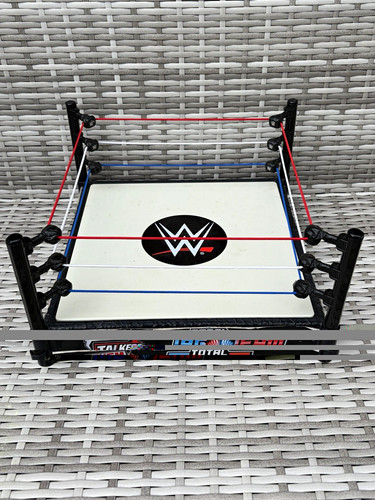 Wwe mattel tough talkers - wwe,
