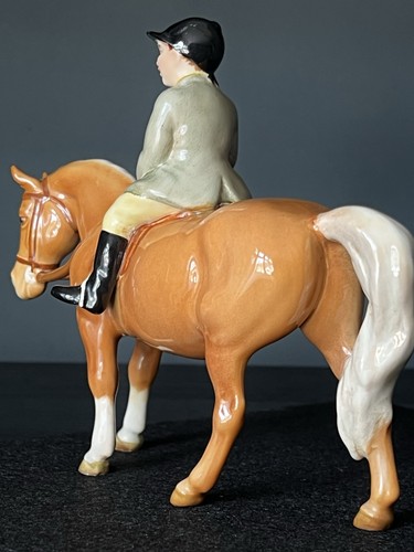 Beswick boy palomino - on, pony