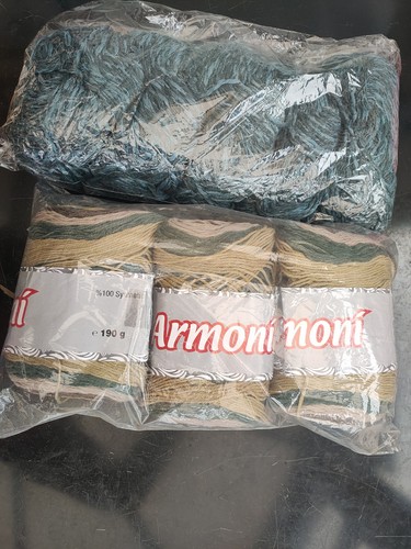 New yarn bundle job lot - yarn,