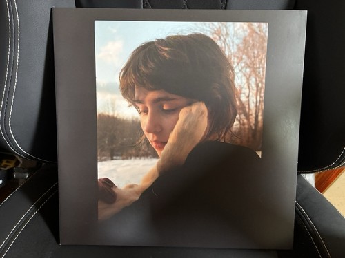 Limited edition clairo - limited,