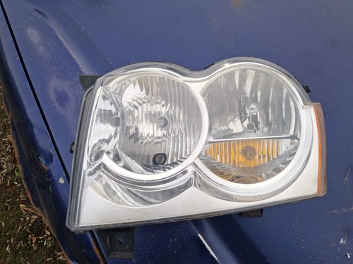 Jeep grand cherokee headlight - jeep,