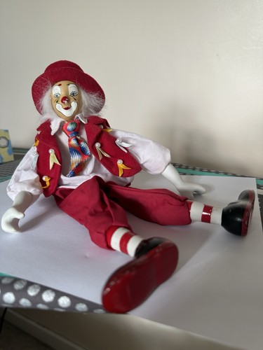 World clowns hand painted - hand,