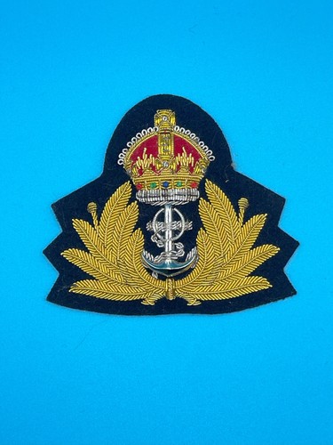 Royal navy officers cap badge - cap,
