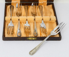 6 Pastry Forks EPNS Silver Plated Set of Six With Case For Cake Or Dessert