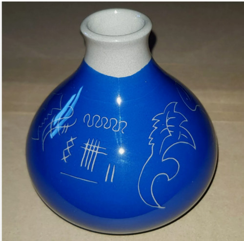 Cobridge blue vase unusual - blue,