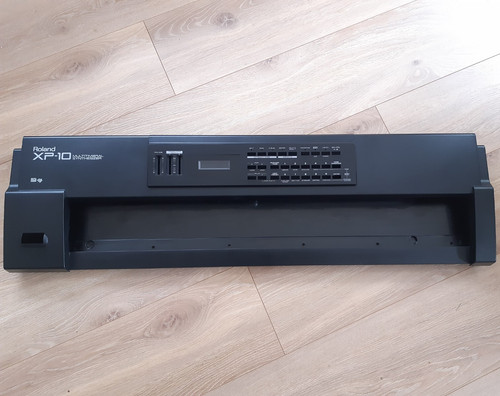 Roland top and bottom - xp-10,