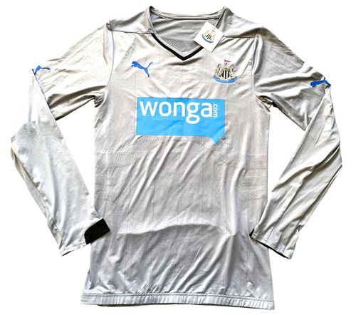 Newcastle away shirt player - newcastle,