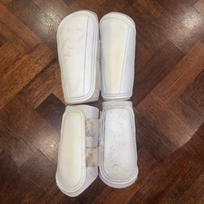 Set Of 4 White Woof Wear Brushing Boots Medium Size
