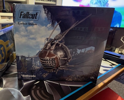 Fallout eyebot statue - fallout,
