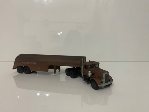 Brekina peterbilt 281 rust - brekina,