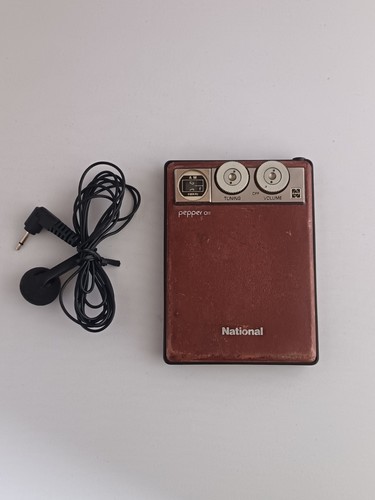 Vintage pocket radio national - radio,