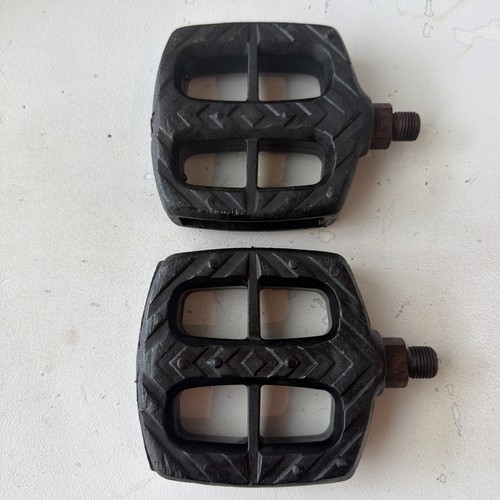 Old bmx pedals - bmx,