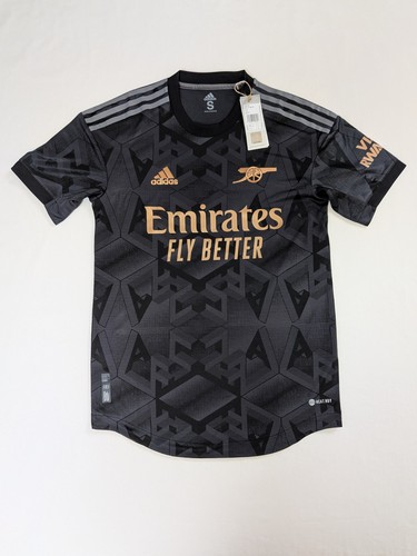 Player issue arsenal away - issue,