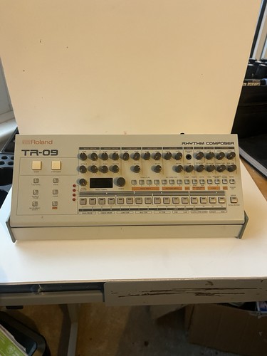 Roland digital drum - tr-09,
