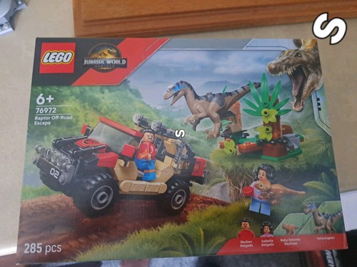 Lego jurassic world raptor - world,