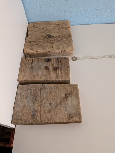 Flat driftwood piecs - flat,