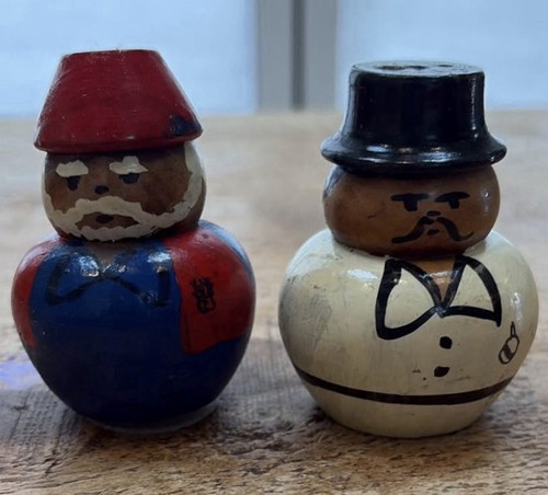 Vintage wood salt - wood, pepper