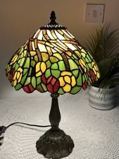 Tiffany Style Table Lamp tulip