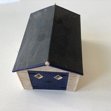 Hornby Skaledale Wooden Garage