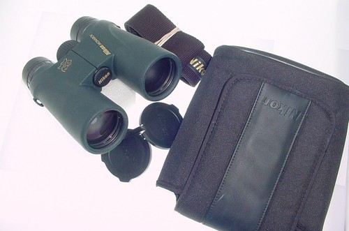 Nikon 10x42 monarch - 5.5°,