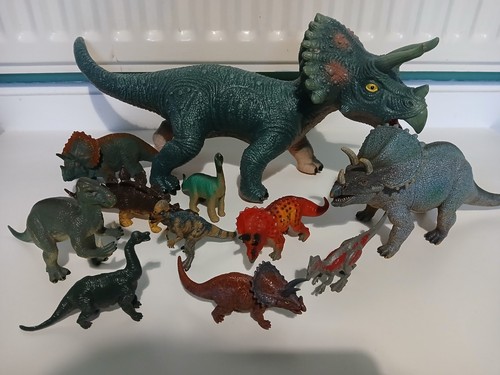 Dinosaur bundle plastic - bundle, toy