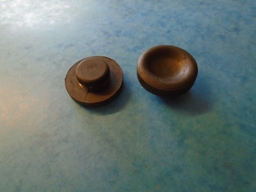 Triumph fuel tank steady - fuel,