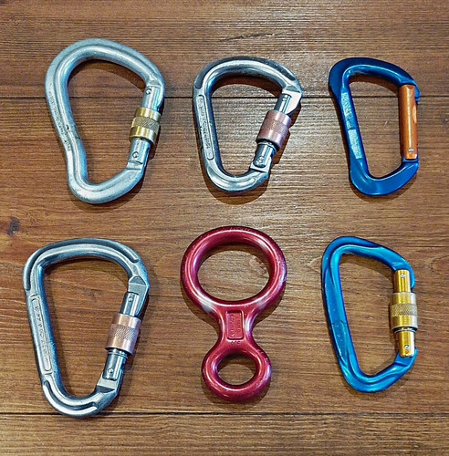 Locking carabiners figure 8 - locking, &