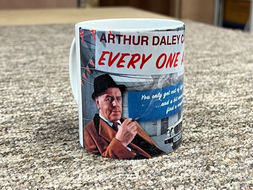Minder arthur daley used car - daley,
