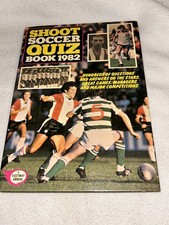 RETRO SHOOT! SOCCER QUIZ BOOK 1982 FLEETWAY ANNUAL UNCLIPPED