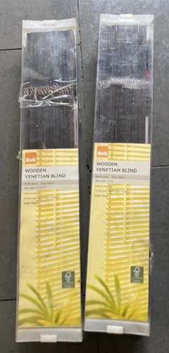 Venetian blinds wooden x 2 - b&q,
