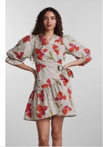 Anthropologie s atila - x,