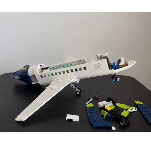 Lego passenger airplane - passenger, 60262