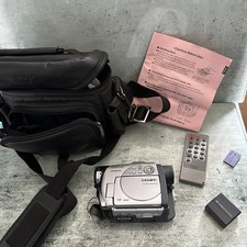 Hitachi DVD Cam DZ-MV2000E DVD