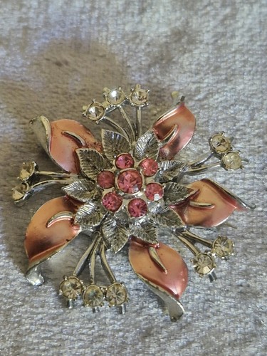 Vintage 1950s pink enamel - pink,