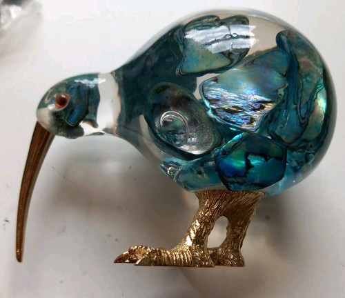 Vintage kiwi bird statue with - statue,