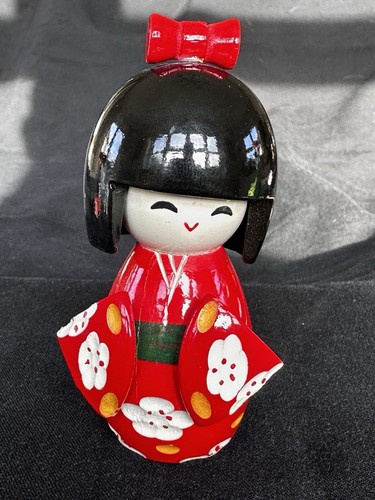 Cute kokeshi style figurine - kokeshi,