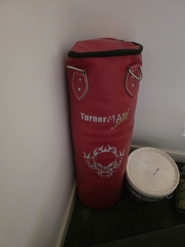 Turnermax red hanging punch - hanging,