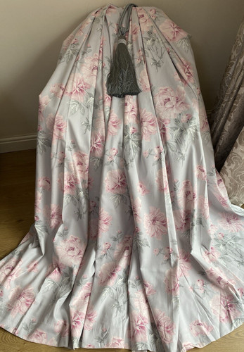 Stunning laura ashley - stunning,
