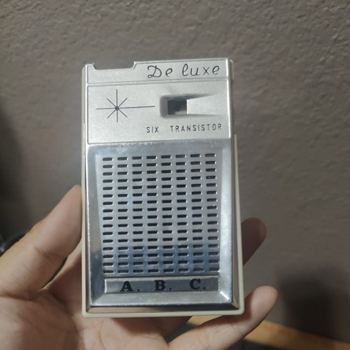 Deluxe six transistor - deluxe,