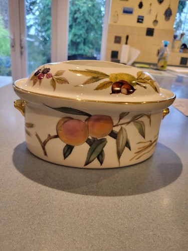 Royal worcester evesham gold - evesham,
